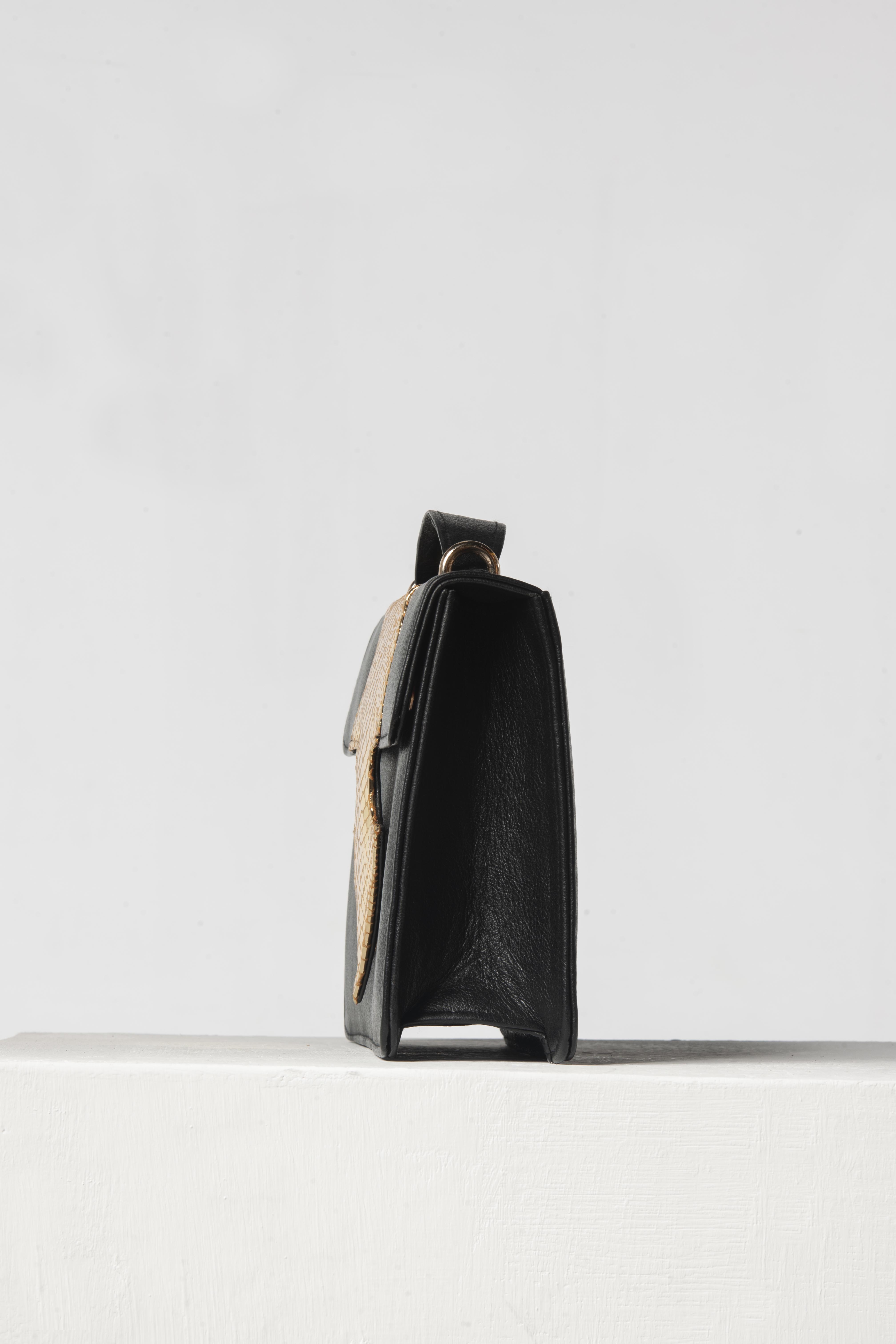 Spear hand - Image 8